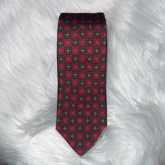 100% Silk Tie - Picture 7 of 7